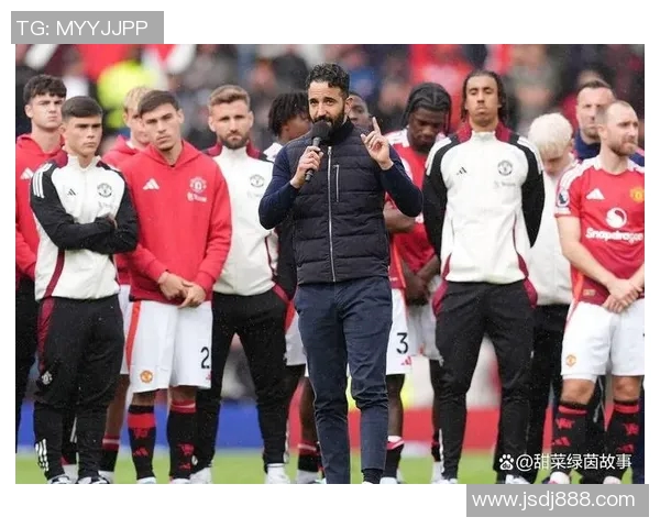 奥纳纳受伤缺席季前赛曼联紧急寻求新门将补强阵容 奥纳纳受伤缺席季前赛曼联紧急寻求新门将补强阵容